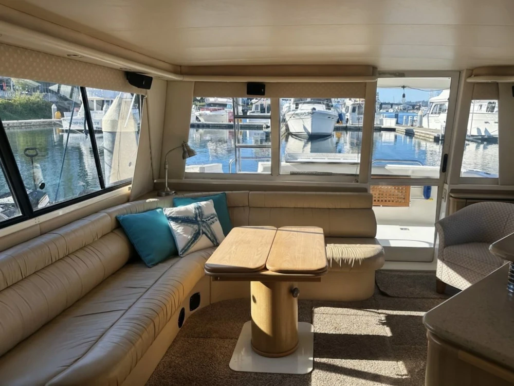 Bayliner 4788 Pilothouse Yacht For Sale