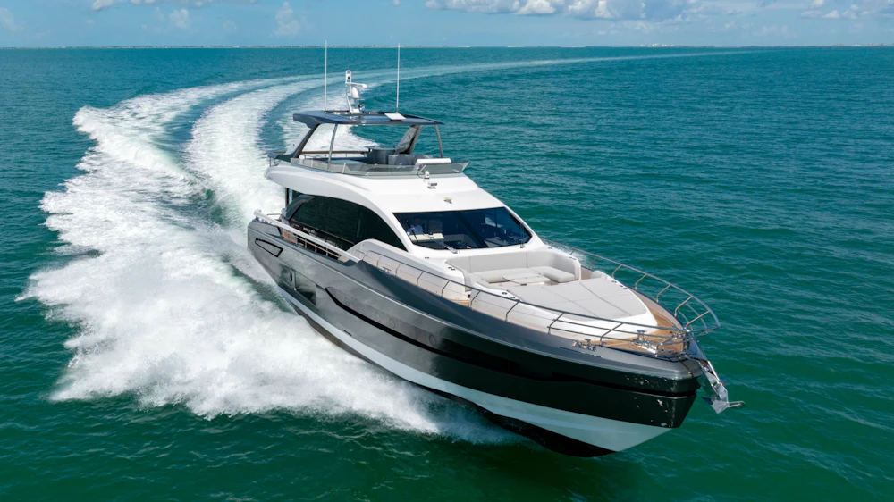 Azimut FLY 78 Yacht For Sale