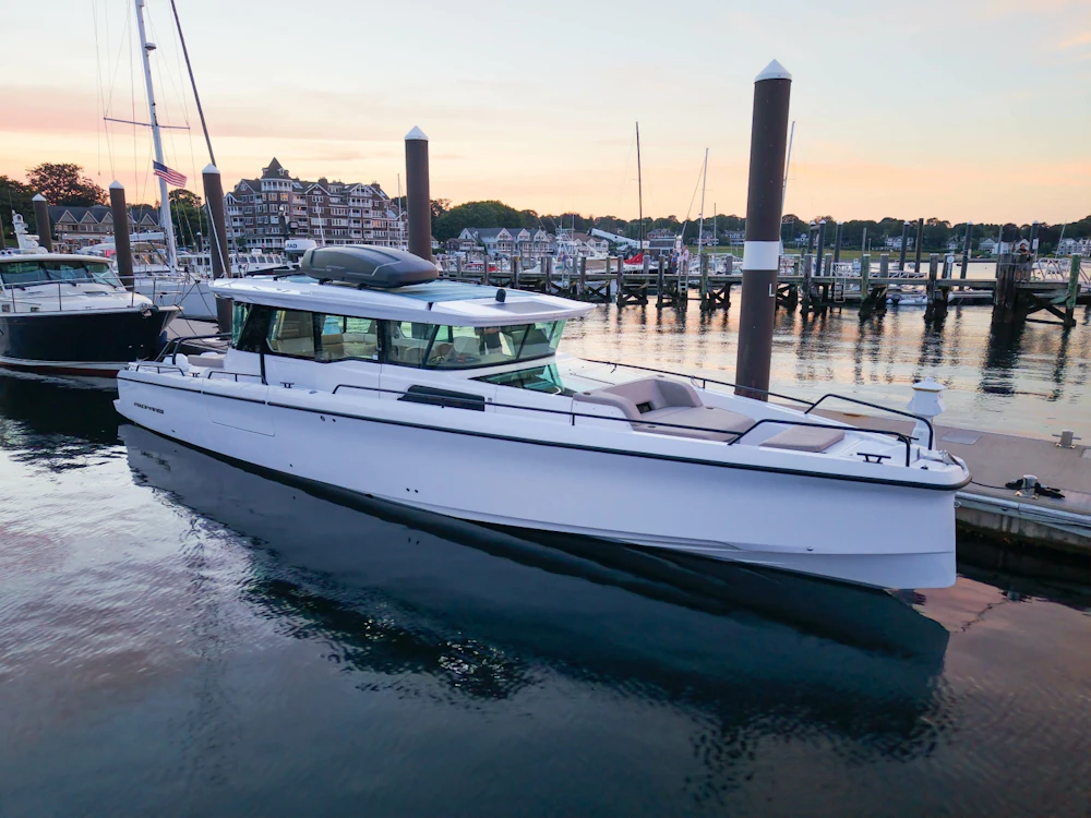 Axopar 45 XC Cross Cabin Aft Cabin Yacht For Sale