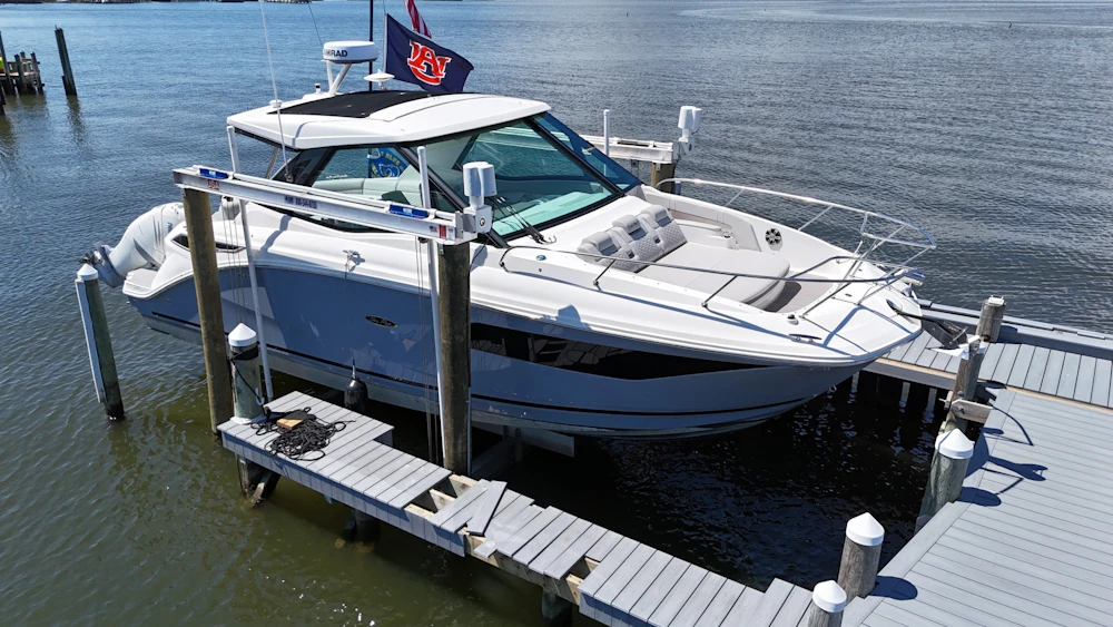 Sea Ray 320 Sundancer Yacht For Sale