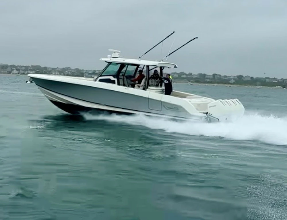 Boston Whaler 380 Outrage Yacht For Sale