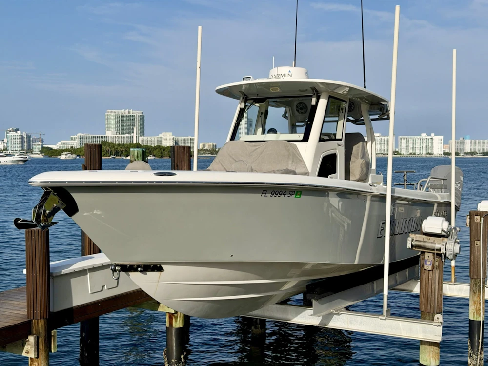 Solace 345CC Yacht For Sale