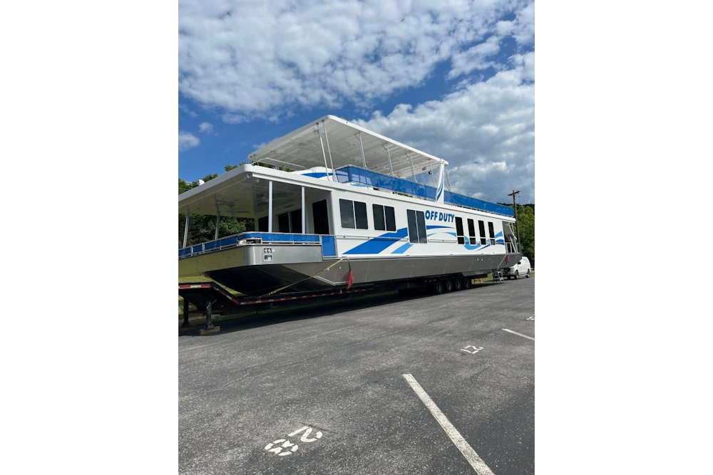 Sumerset 18 x 77 LUX Yacht For Sale