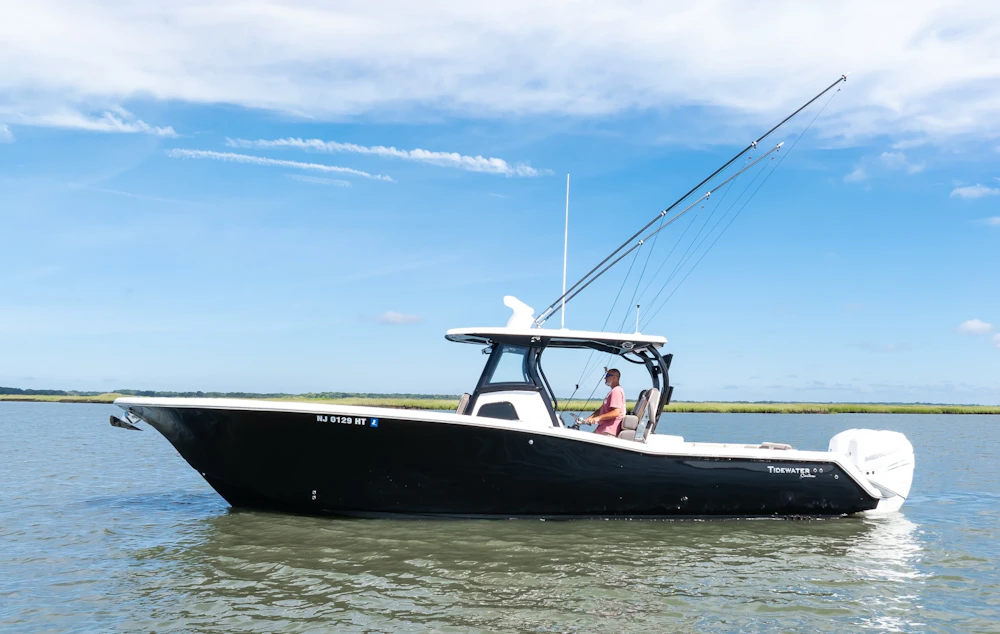 Tidewater 320 CC Adventure Yacht For Sale