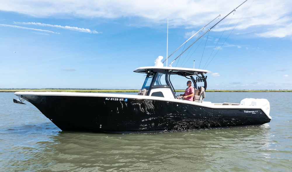 Tidewater 320 CC Adventure Yacht For Sale