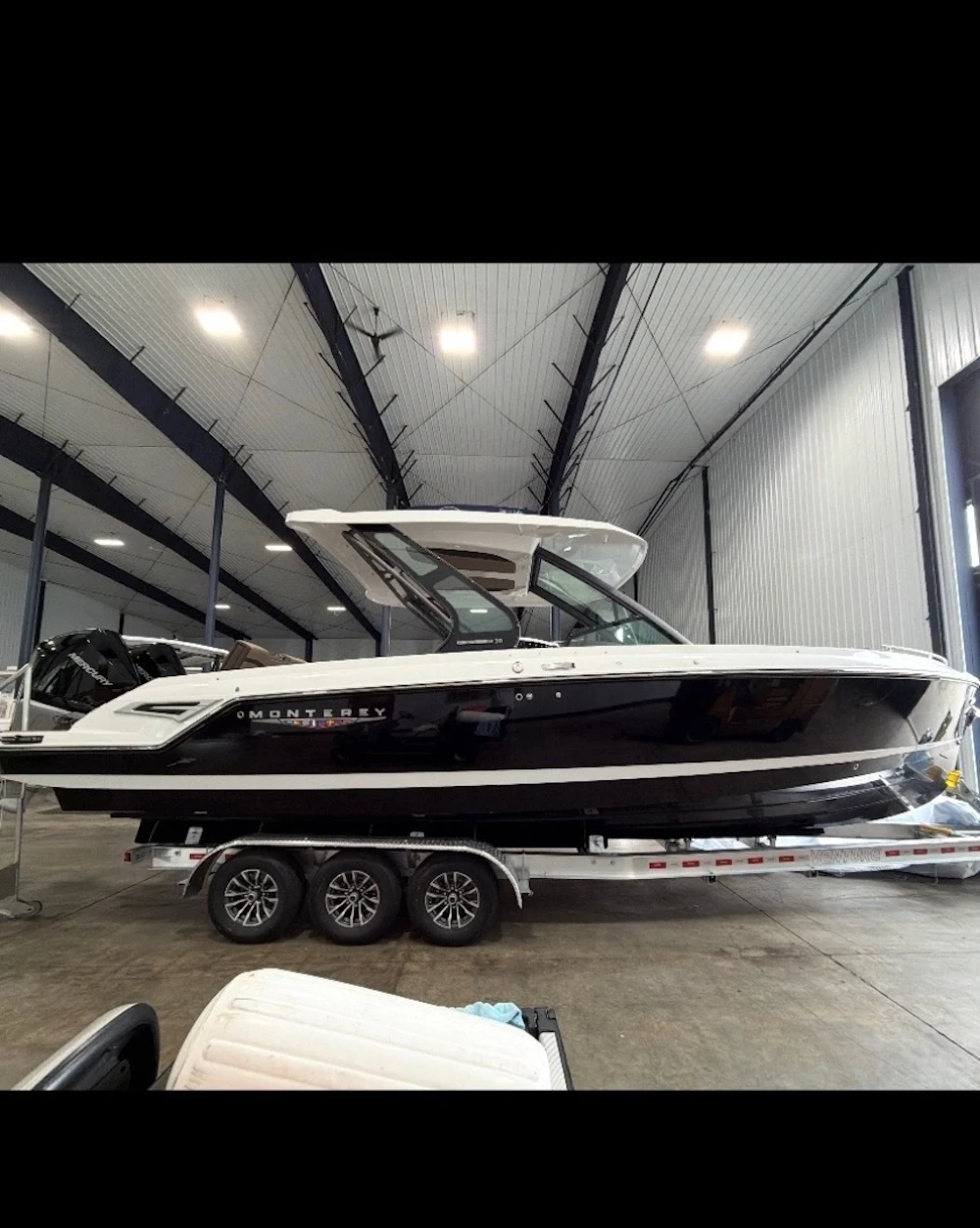 Monterey 30 Elite OB Yacht For Sale