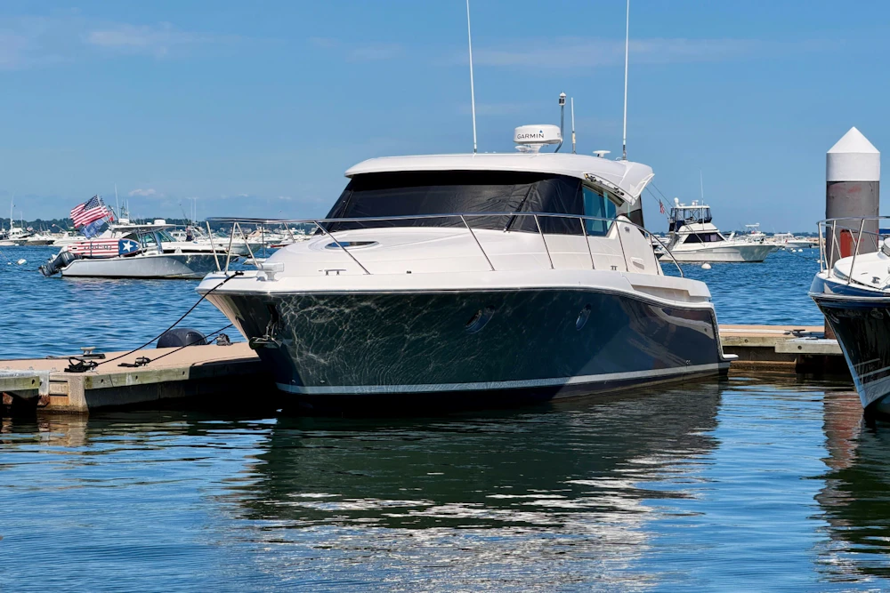 Tiara Yachts C39 Coupe Yacht For Sale