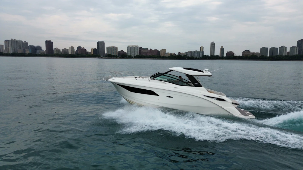 Sea Ray Sundancer 320 Yacht For Sale