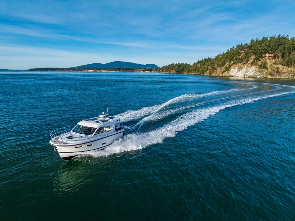 Nimbus 305 Coupe Yacht For Sale