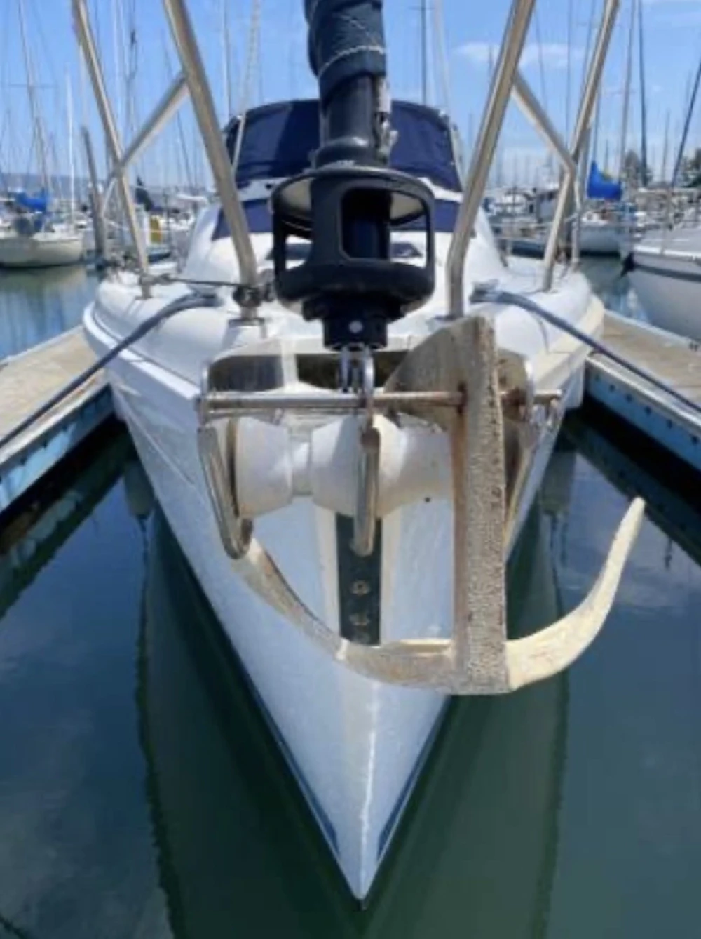 Hunter  Yacht For Sale