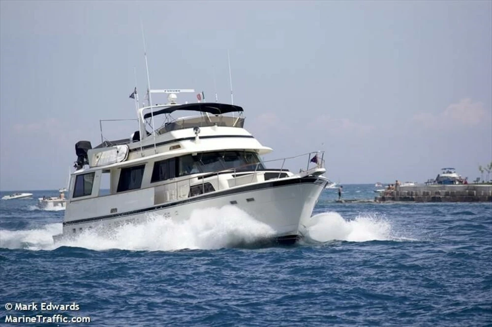 Hatteras CPMY Yacht For Sale