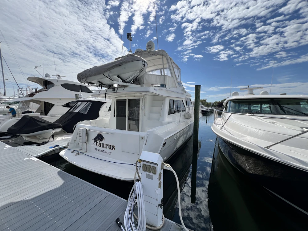 Navigator 4400 Yacht For Sale