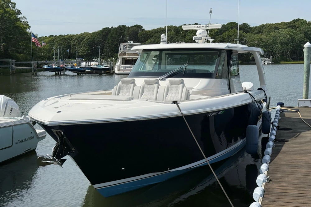 Tiara Yachts 48 LS Yacht For Sale