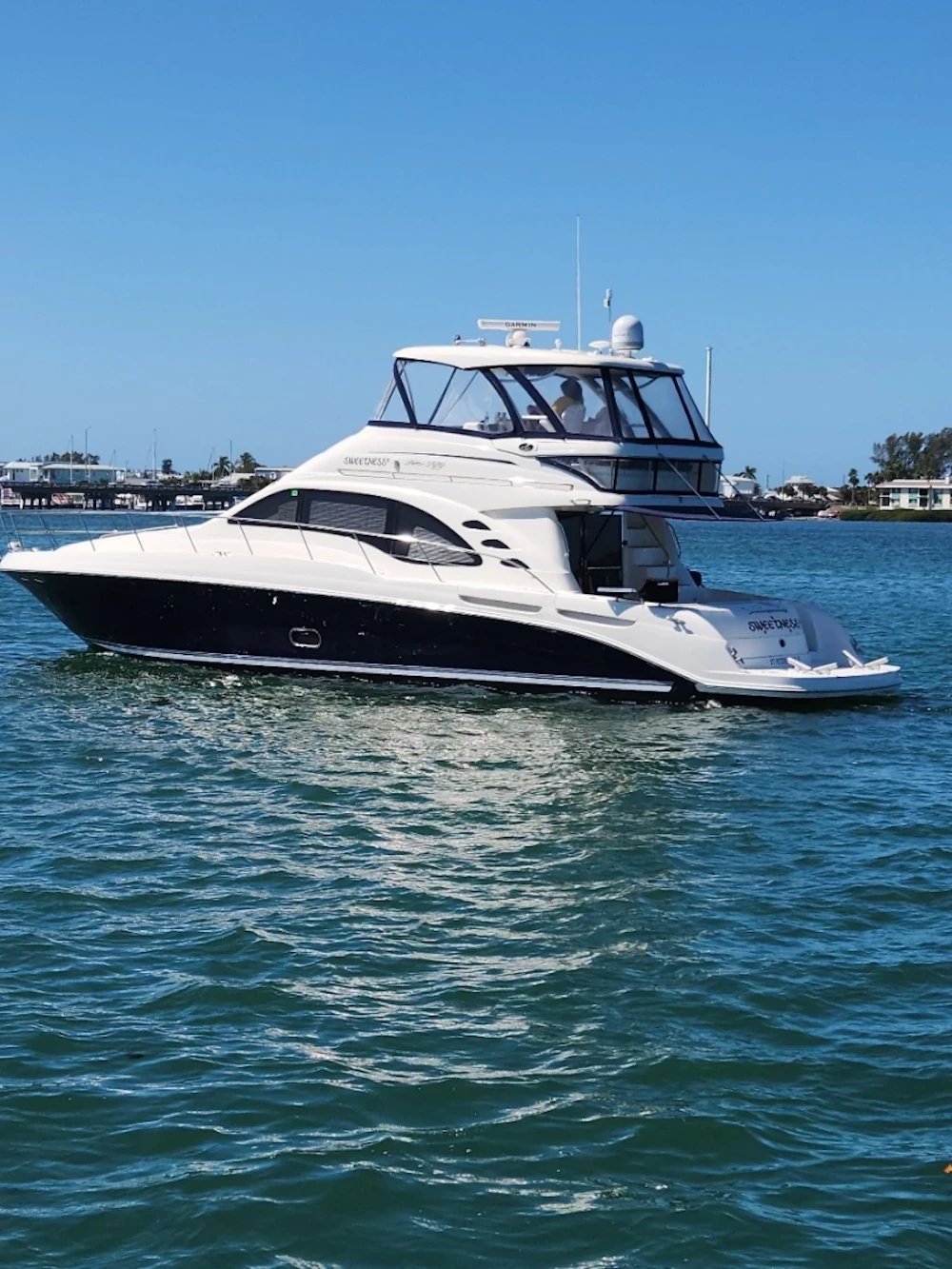 Sea Ray 550 SEDAN BRIDGE Yacht For Sale