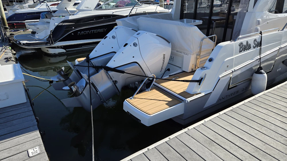 Beneteau Antares 11 Coupe Yacht For Sale