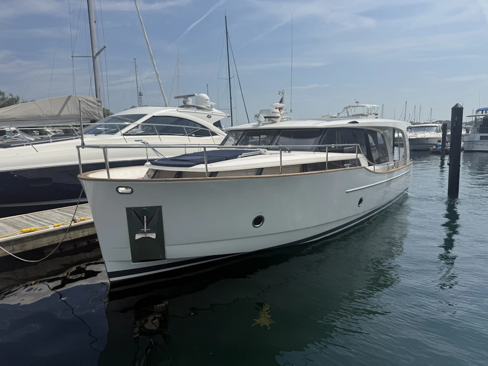 Greenline 40 Hybrid Yacht For Sale