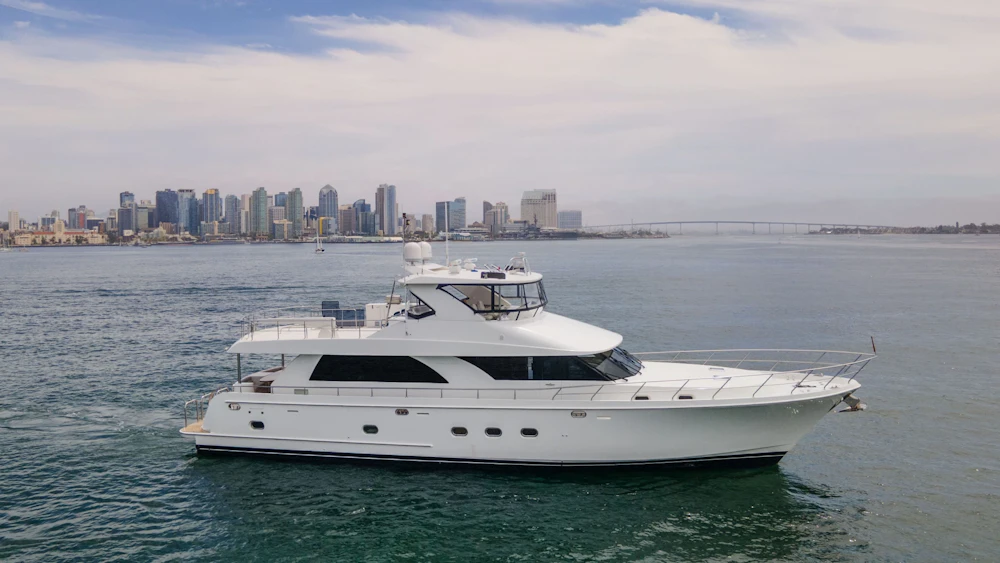 Ocean Alexander 74 Flybridge Yacht For Sale