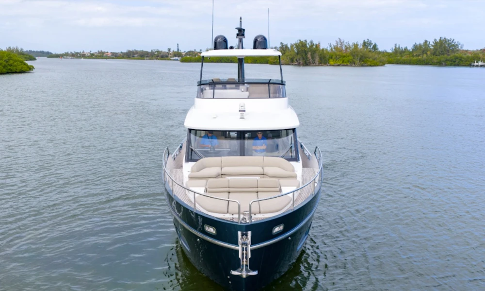 Azimut Magellano 60 Yacht For Sale