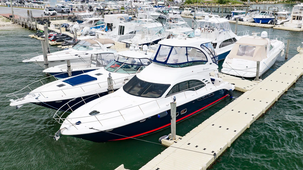 Sea Ray 52 Sedan Bridge Yacht For Sale