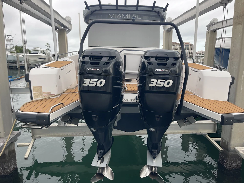 Axopar 37 XC Cross Cabin Yacht For Sale