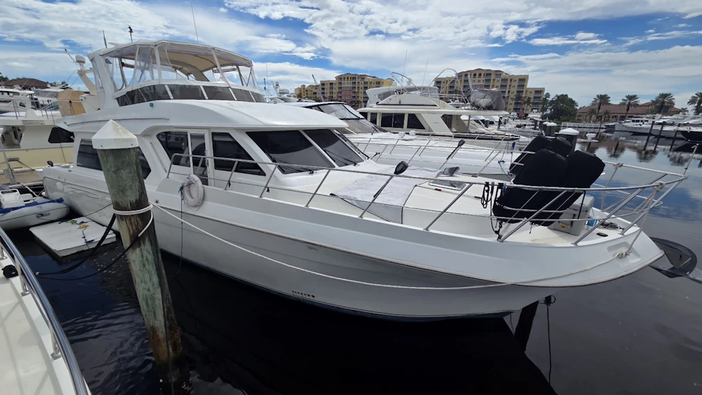 Navigator 5400 Yacht For Sale