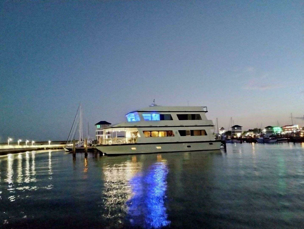 Avenger Luxury Catamaran Coastal Cruiser Yacht For Sale