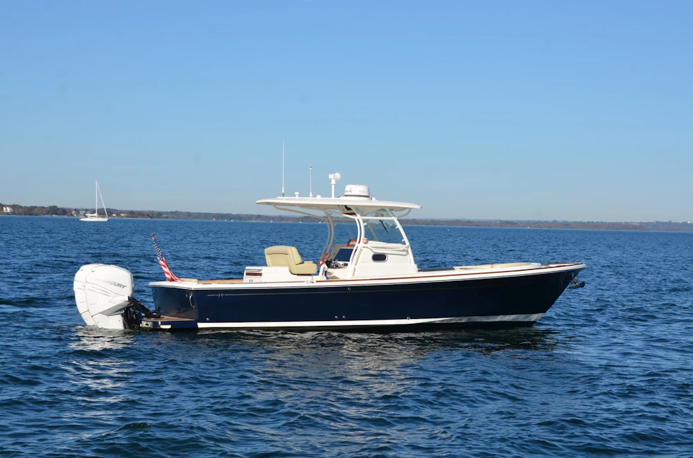 Hunt Yachts 32 CC Yacht For Sale