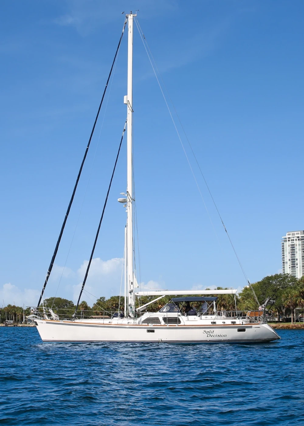 Hylas 54 RS Yacht For Sale