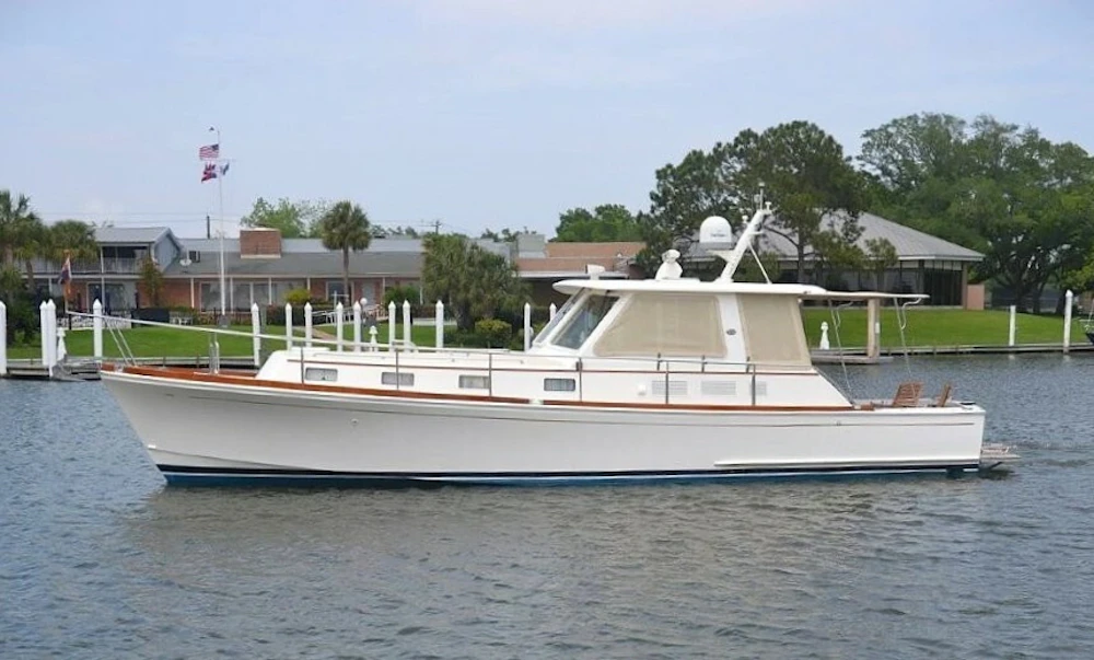 Grand Banks Eastbay 43 HX SX Yacht For Sale
