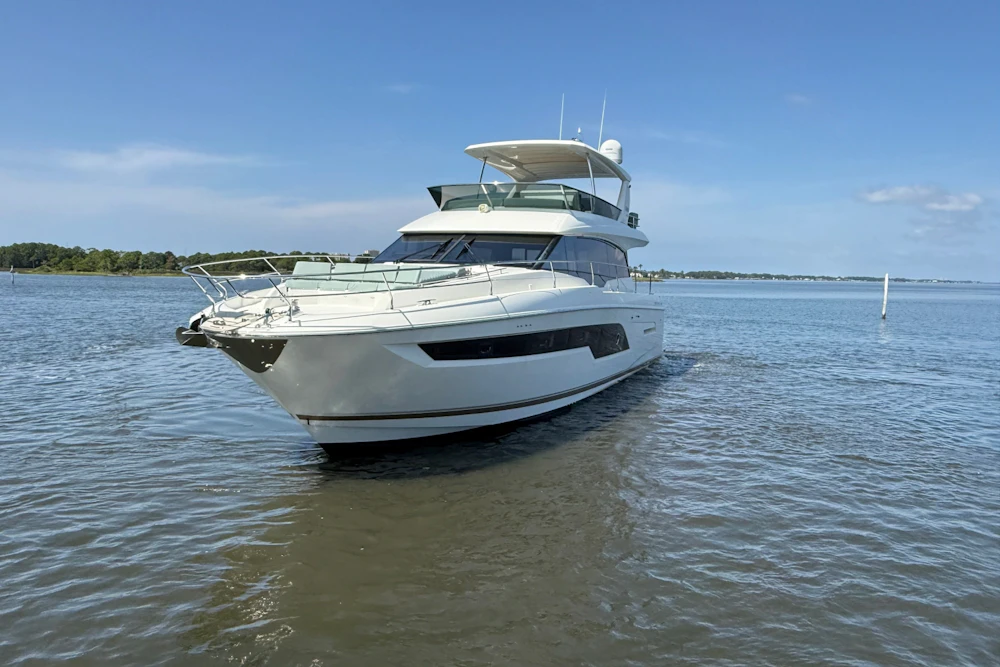 Prestige 630 Yacht For Sale