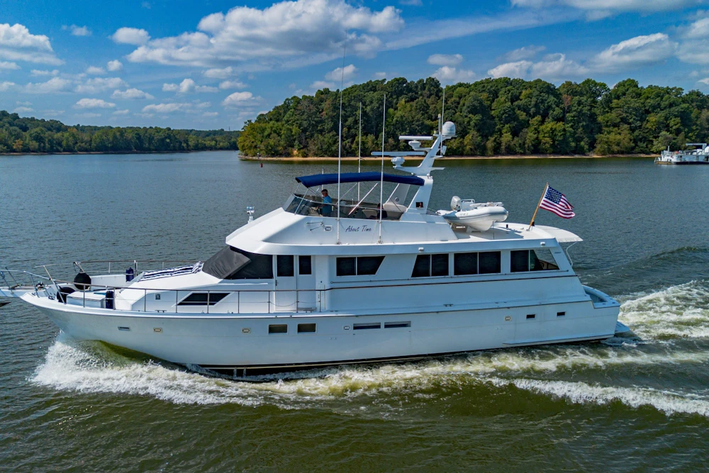 Hatteras 70 Cockpit Motor Yacht Yacht For Sale