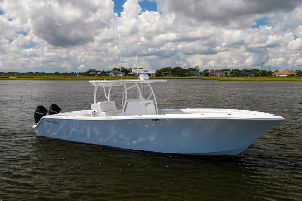 Front Runner Center Console Yacht For Sale
