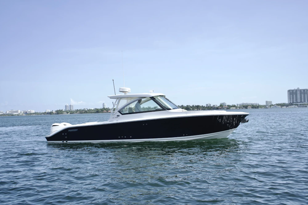 Pursuit  Yacht For Sale
