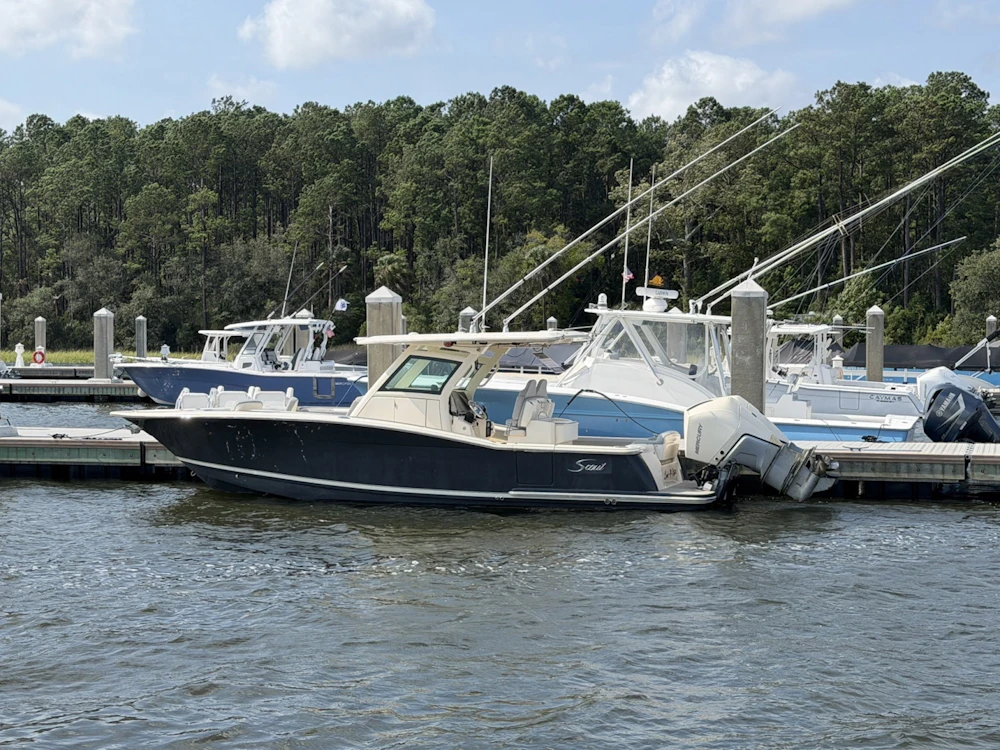 Scout 305 LXF Yacht For Sale