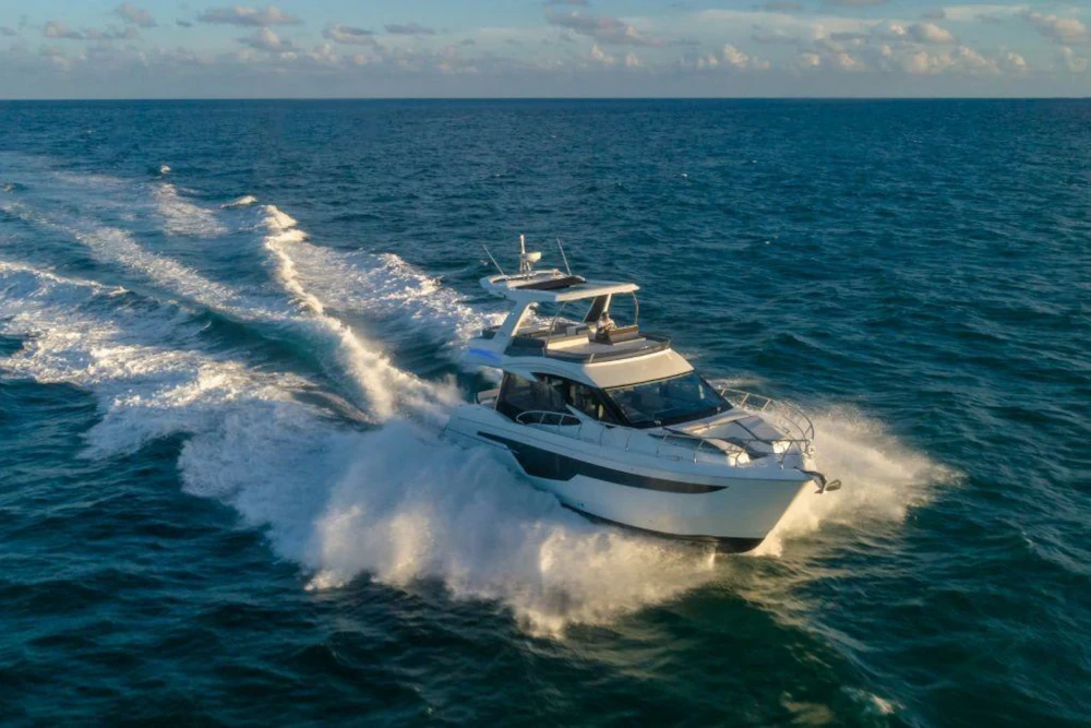 Galeon 500 FLY Yacht For Sale