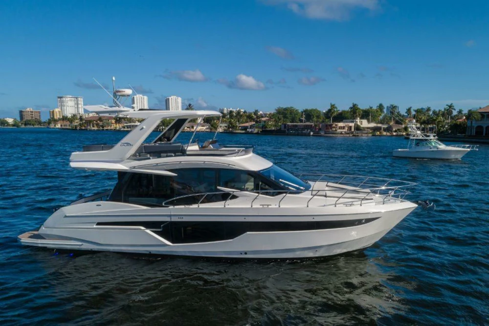 Galeon 500 FLY Yacht For Sale