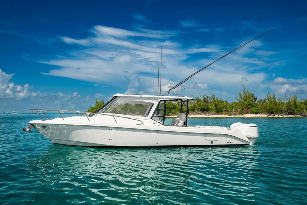 Everglades  Yacht For Sale