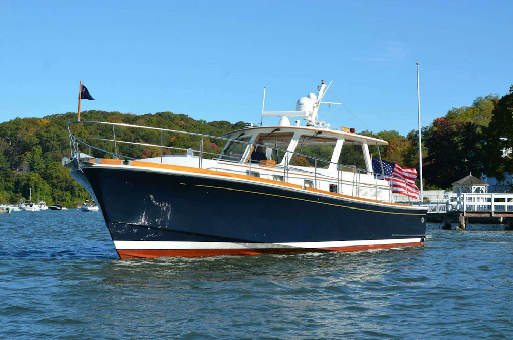 Grand Banks Eastbay HX Yacht For Sale