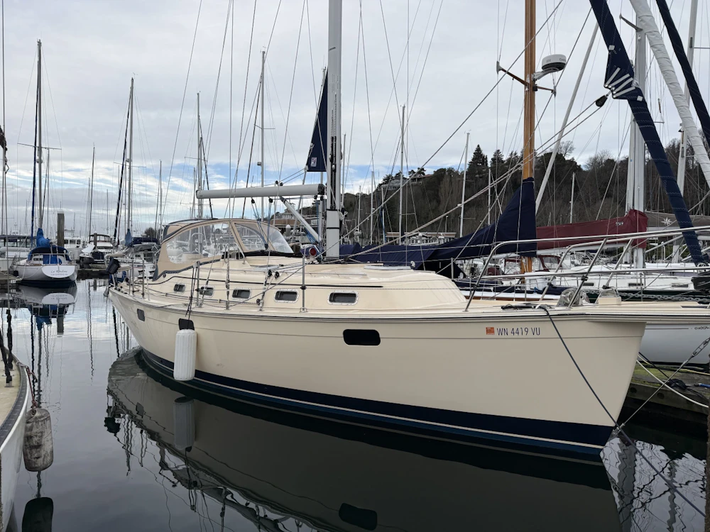 Island Packet 349 Yacht For Sale
