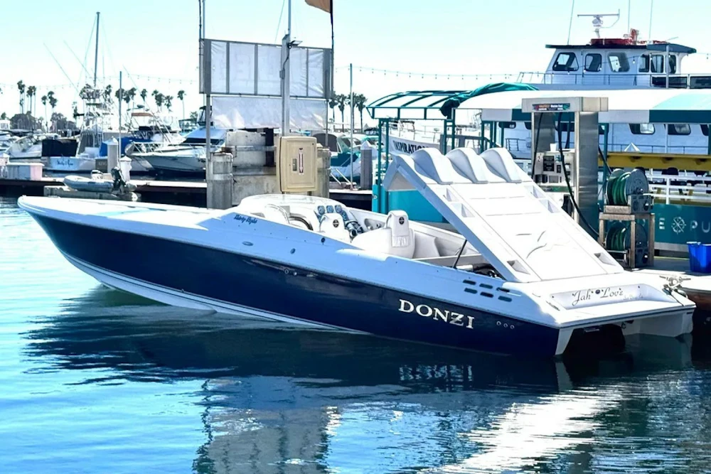 Donzi  Yacht For Sale