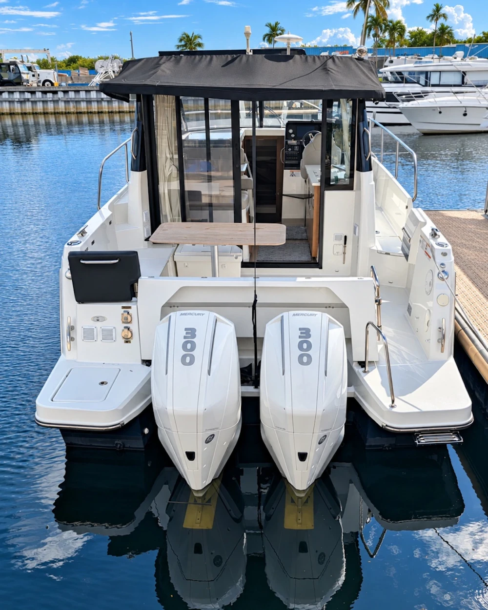 Jeanneau NC 1095 Coupe Yacht For Sale