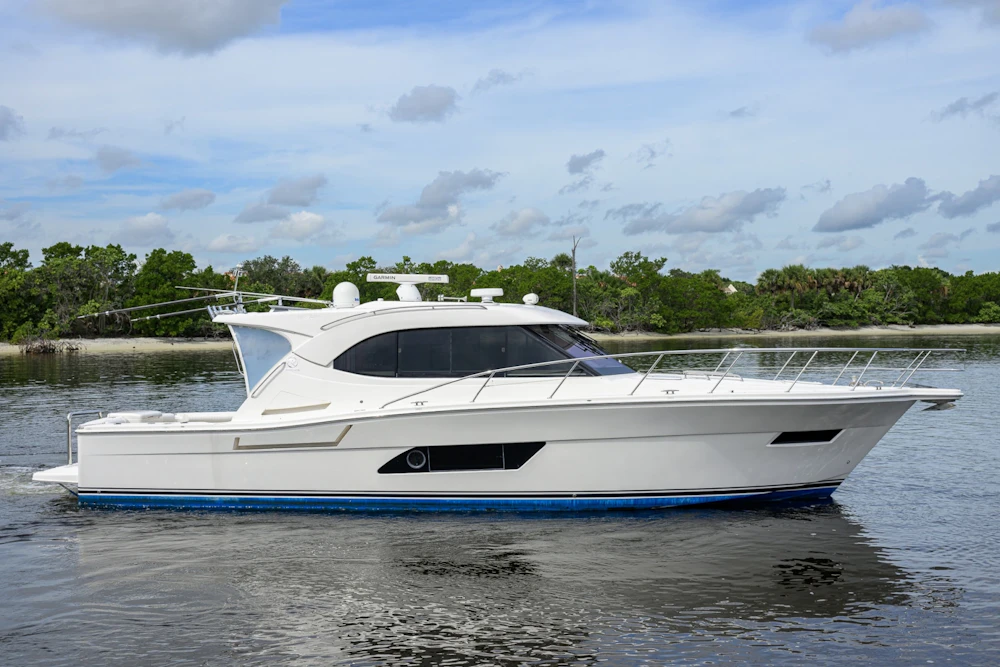 Riviera 445 SUV Yacht For Sale