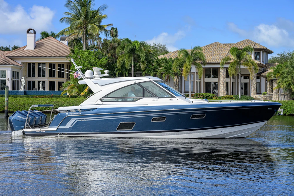 Formula 400 SSC Yacht For Sale