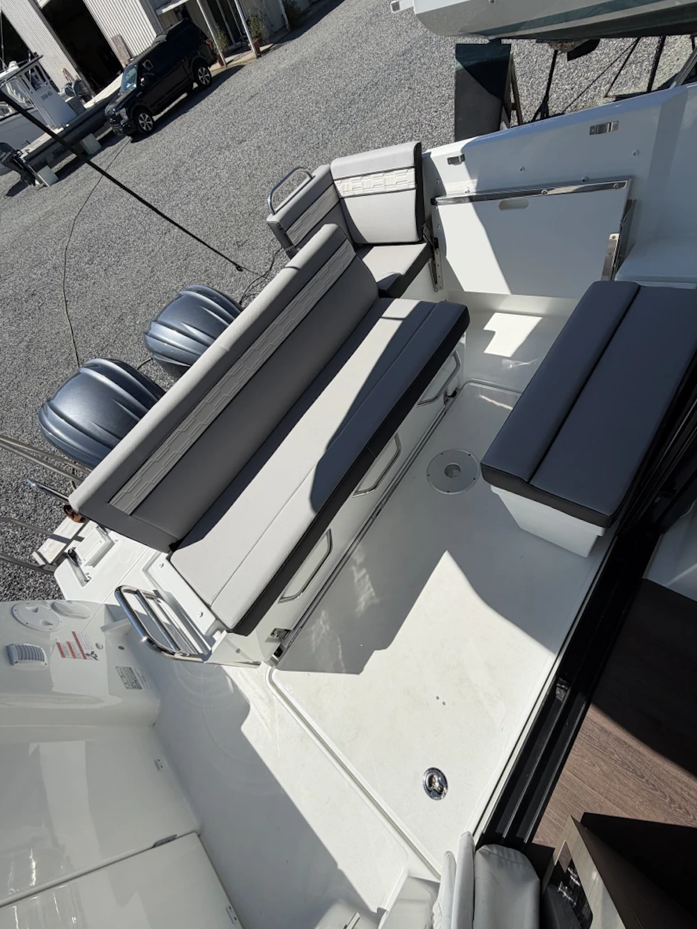 Jeanneau NC 895 Series 2 Yacht For Sale