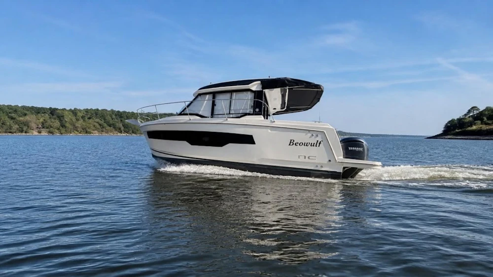 Jeanneau NC 895 Series 2 Yacht For Sale