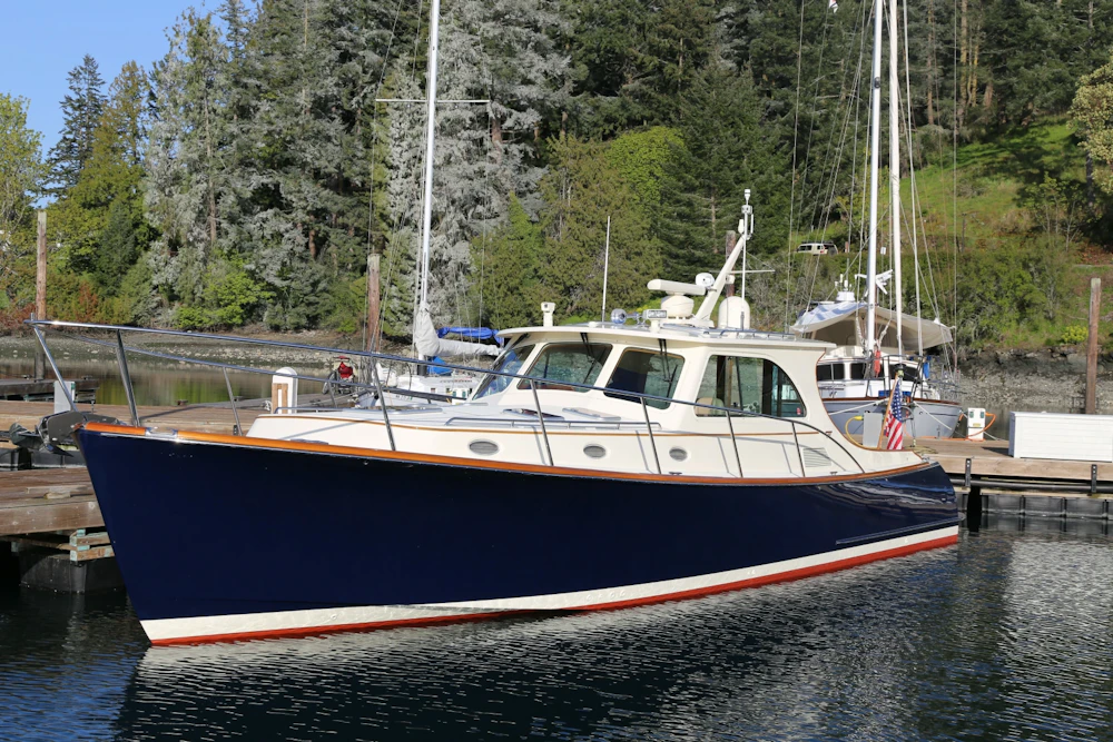 Hinckley Talaria 44 Yacht For Sale