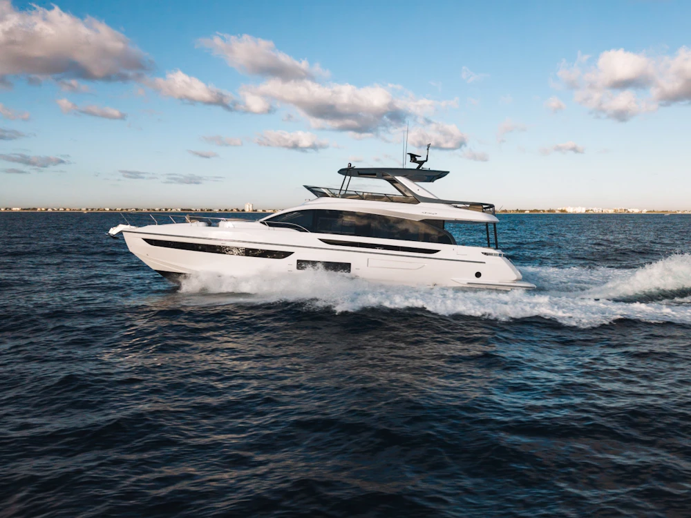 Azimut Fly 72 Yacht For Sale