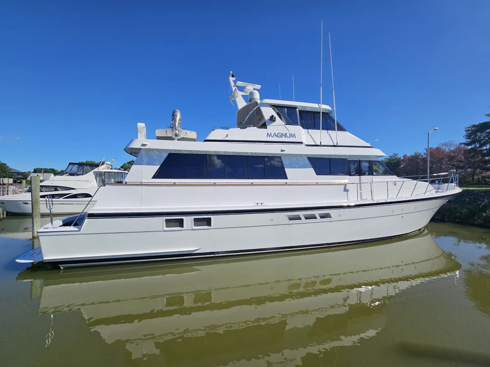 Hatteras 70 Cockpit Motor Yacht Yacht For Sale