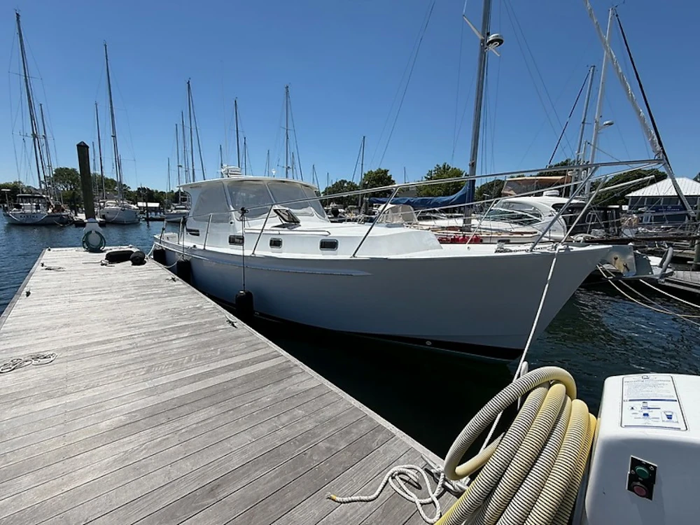 Legacy Express Yacht For Sale