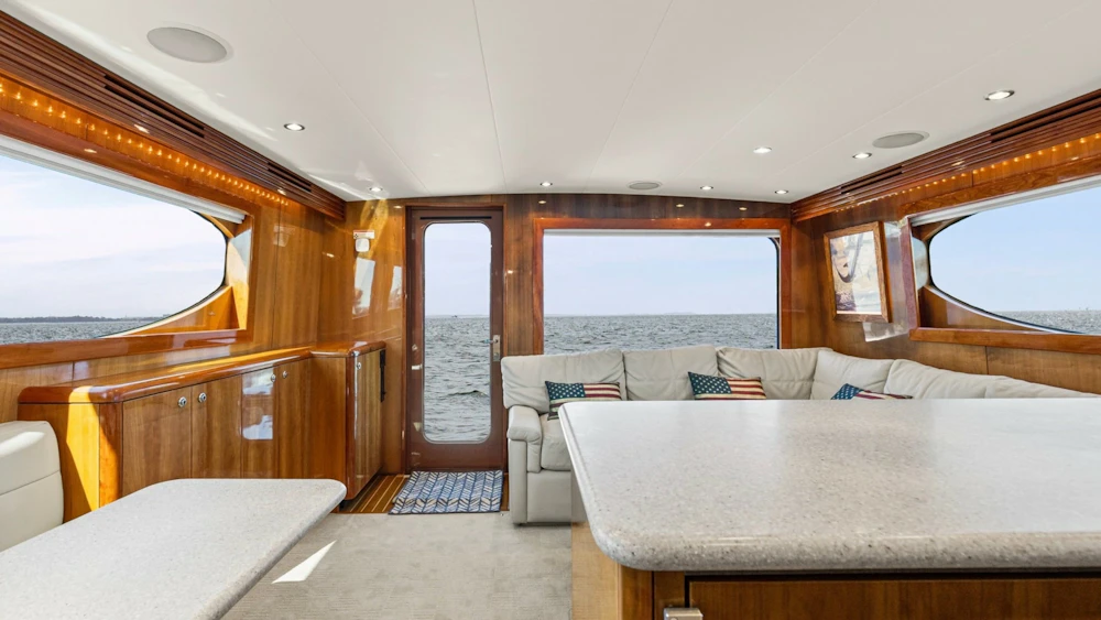 Hatteras 54 Convertible Yacht For Sale